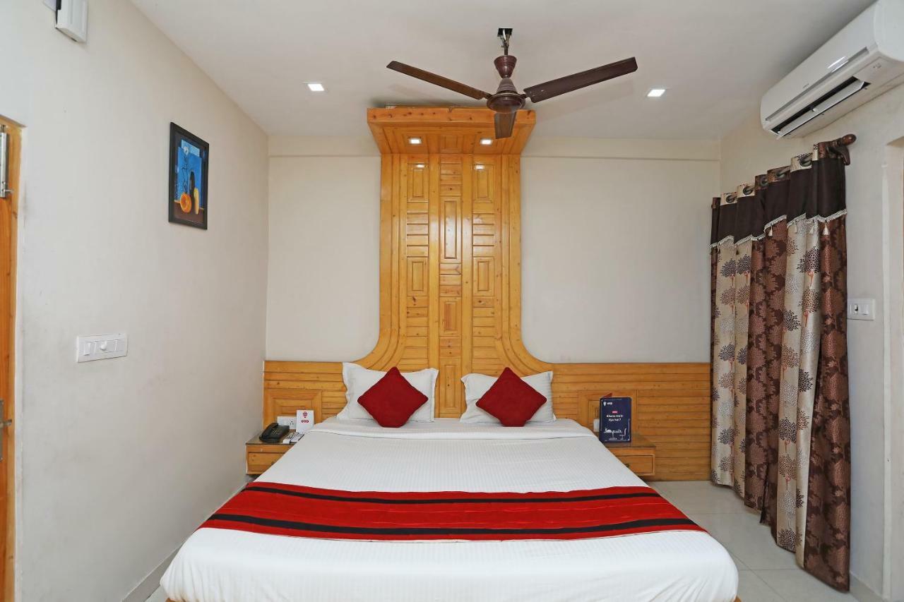 Oyo 7186 Hotel South Inn โกลกาตา ภายนอก รูปภาพ